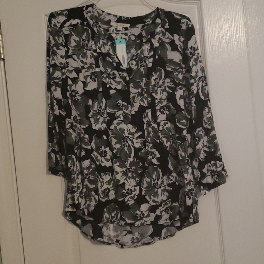 Fun2Fun Blouse Stitch Fix NWT